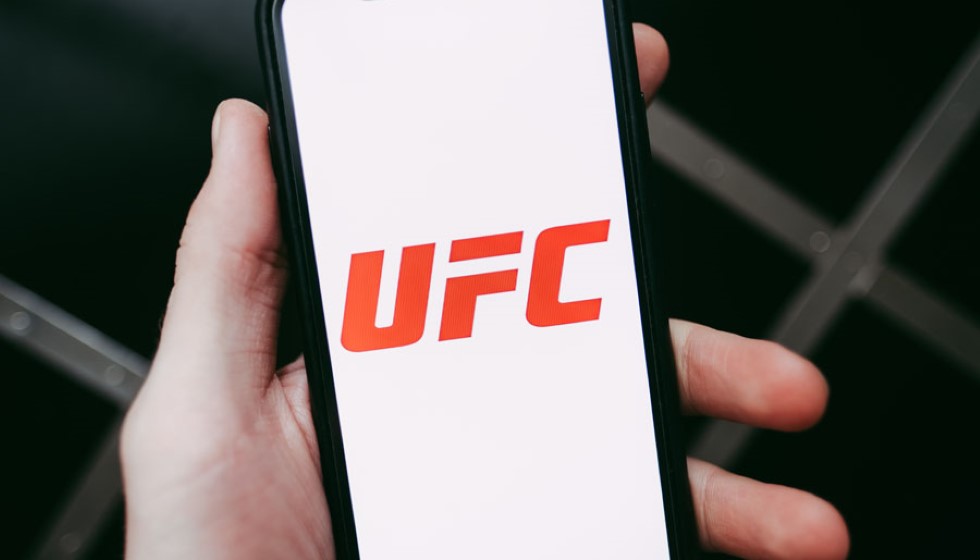 Tom Aspinall's Rise in the UFC Heavyweight Division and the Anticipated Jones vs. Miocic Bout